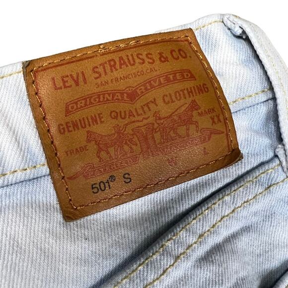 Levi’s Premium 501 Short Button Fly Raw Hem Light Acid Wash Cropped 25W - Picture 8 of 8
